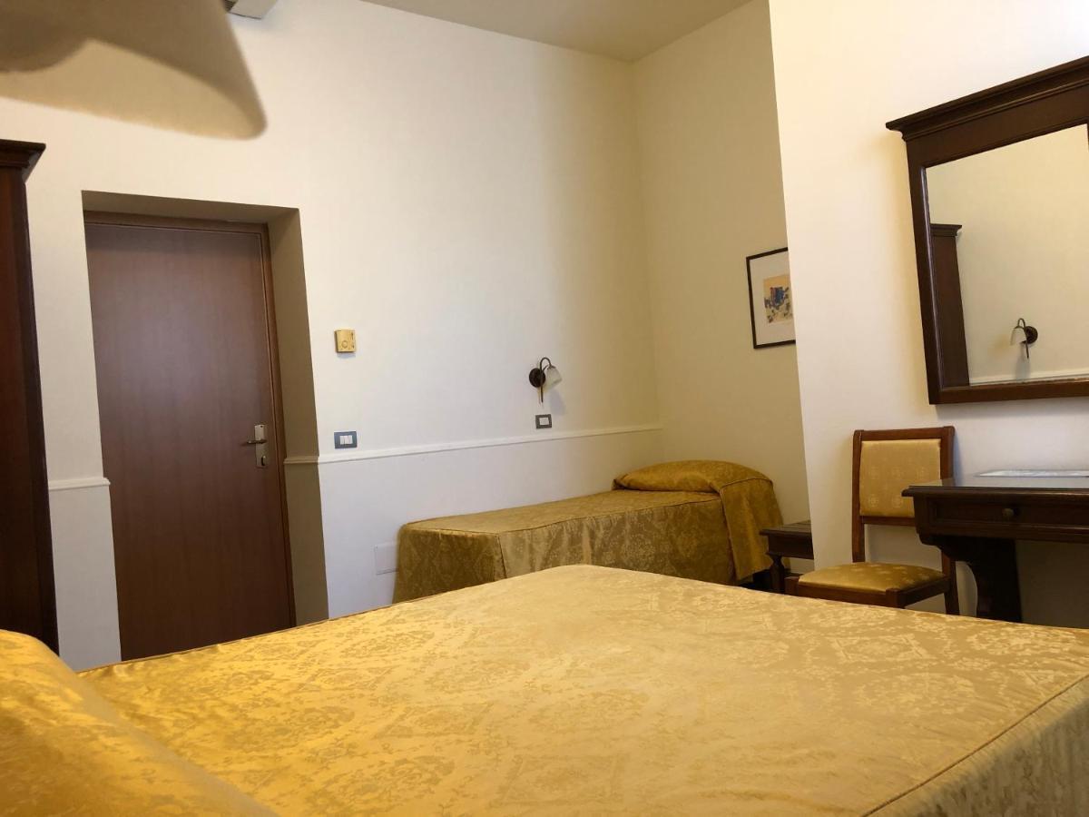Hotel Zodiaco Bolsena Buitenkant foto
